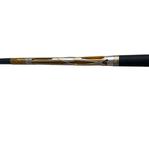 The cowhide layer on the top of the carbon fiber billiard cue The cowhide layer on the top of the carbon fiber billiard cue